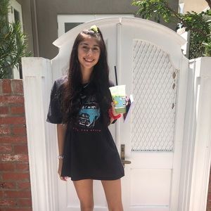 Meet your Posher, Thalia